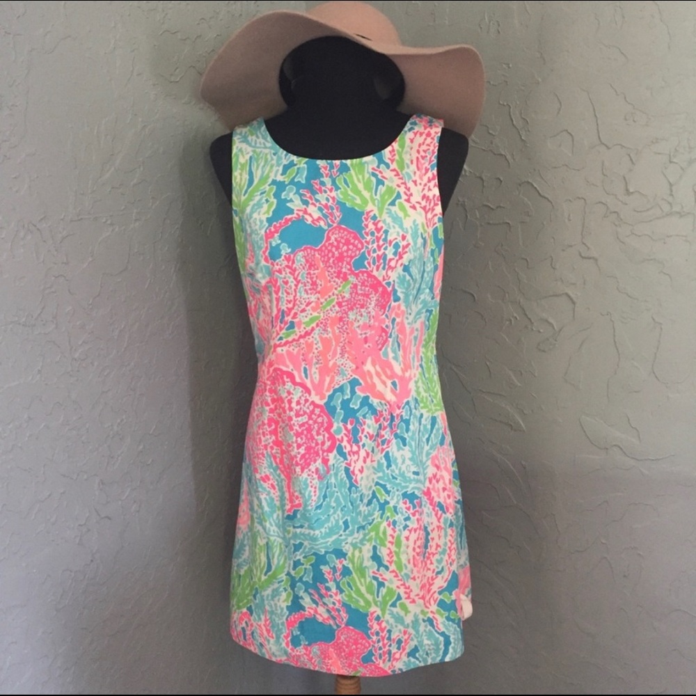 SOLD on M - Lilly Pulitzer size 6 Let’s Cha Cha Designer Shift Dress Watercolor